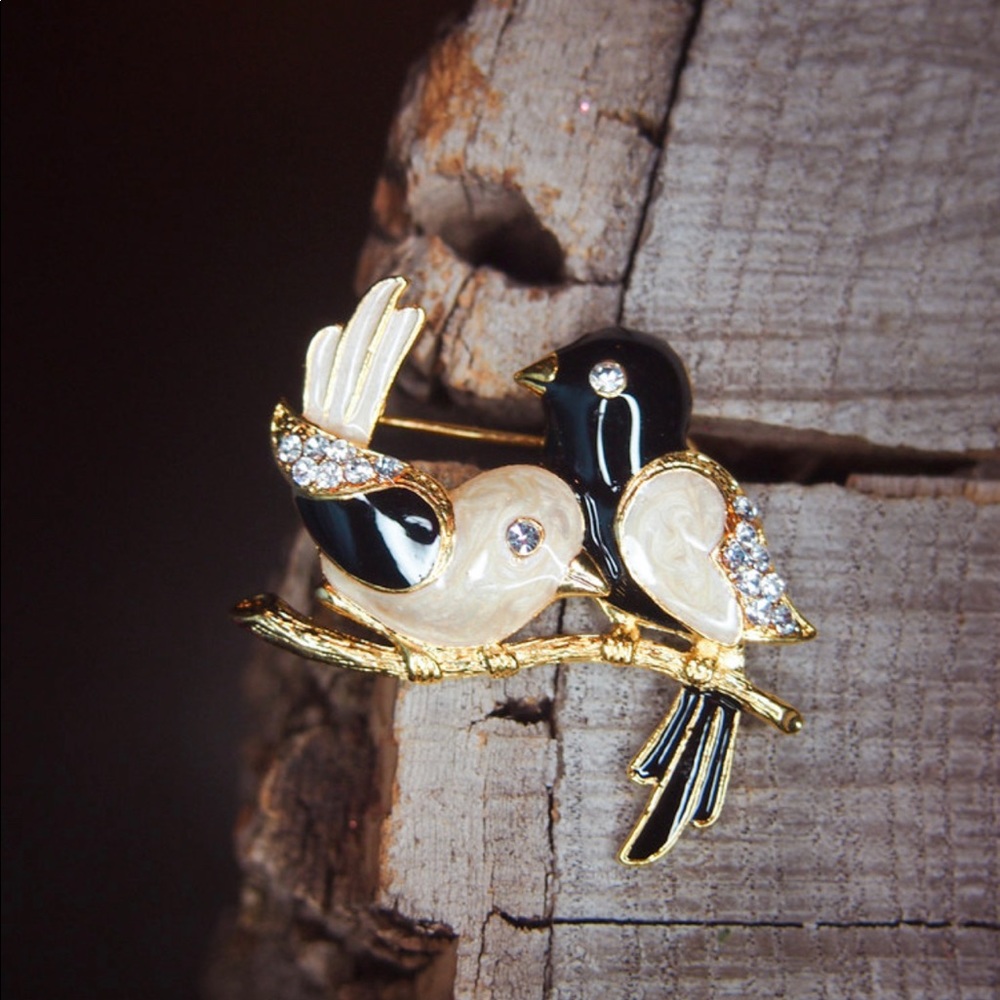 Two-Bird Vintage Brooch